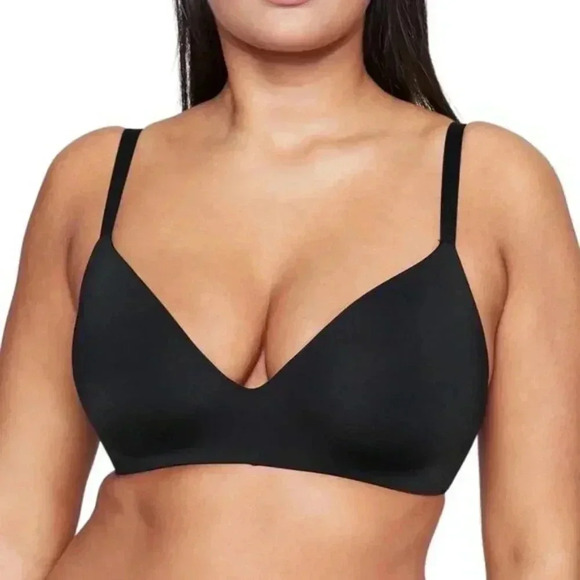 Victoria's Secret Lightly Lined Wireless T-Shirt Bra Black Size 38D - Picture 1 of 9